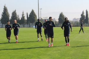 Akhisarspor Beşiktaş'a konuk oluyor