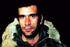 Deniz Gezmiş'in idam kararı internetten satışta