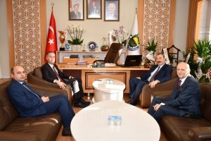 Bursa İl Emniyet M&uuml;d&uuml;r&uuml; Ak'tan Taban'a hayırlı olsun ziyareti