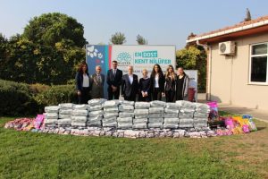 Bursa Nil&uuml;fer'de can dostlara 2 ton mama desteği