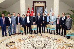 T&uuml;rk futbolunun efsaneleri Bursa'ya geldi