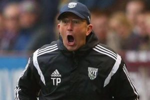 Tony Pulis'in kaderi iki ma&ccedil;a bağlı