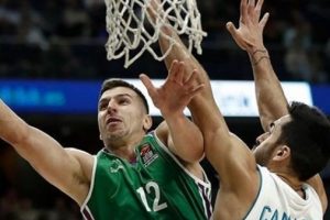 Real Madrid'den Malaga'ya b&uuml;y&uuml;k fark