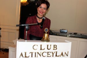 Özlem Gürses, Bursa'da lionlarla buluştu