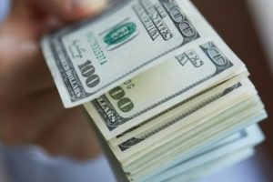 Dolar 3,90'ı aştı