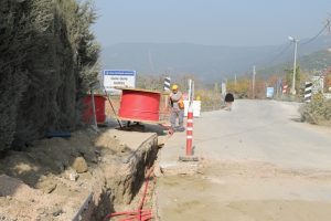 Bursa G&uuml;rsu'da elektrik kabloları yer altına alınıyor