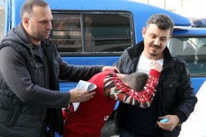 B&uuml;feciyi bı&ccedil;aklayan gen&ccedil; adliyeye sevk edildi