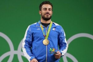 Olimpiyat Şampiyonu madalyasını satıyor!