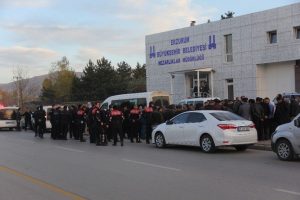 Erzurum'da cenaze defin kavgası