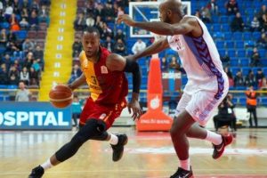 Trabzonspor'dan Galatasaray'a ağır darbe