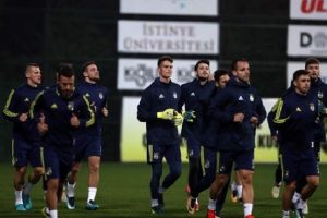 Fenerbah&ccedil;e, Sivasspor ma&ccedil;ına hazır