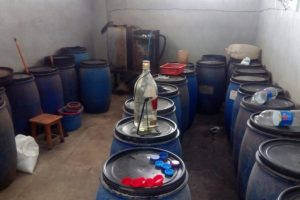 Tam 2.5 ton sahte rakı ele ge&ccedil;irildi