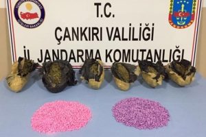 D&uuml;ğmeye basıldı, uyuşturucu tacirleri &Ccedil;ankırı'da yakalandı