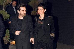 Beren Saat giderek eriyor!