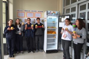 Bu proje hem doyuruyor, hem eğitiyor
