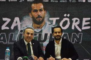 Ali Turan s&ouml;zleşme uzattı