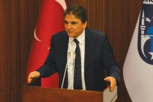 AK Partili Başkanın Atat&uuml;rk konuşması b&uuml;y&uuml;k alkış aldı