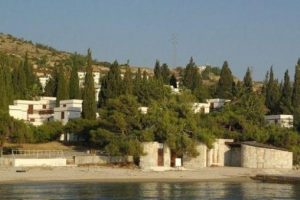 Fransız Tatil K&ouml;y&uuml; 12 yılın ardından satışa &ccedil;ıkartılıyor