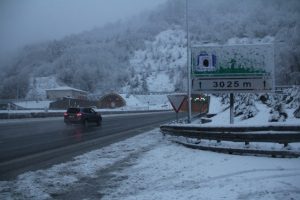 Bolu Dağı'nda yoğun kar yağışı başladı
