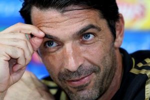 Buffon yeni mesleğini a&ccedil;ıkladı!