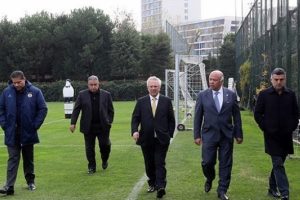 Aziz Yıldırım futbolculara s&ouml;z verdi!