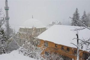 Kar bastırdı ama hava yine şaşırtacak!