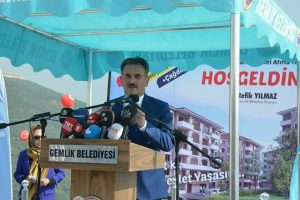 Bursa Gemlik Belediye Başkanı ile DP Bursa İl Başkanı birbirine girdi