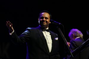 Zeki M&uuml;ren'in unutulmaz şarkıları, Murat Karahan'ın sesinden doğum g&uuml;n&uuml;nde Bursa'da yankılanacak