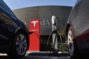 Elektrikli ara&ccedil; satışları ilk kez 1 milyonu aşacak