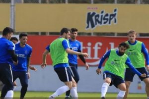 Rıza &Ccedil;alımbay savunmaya &ccedil;are arıyor