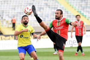 Karşıyaka'da Can Erdem alacakları i&ccedil;in ihtar &ccedil;ekti