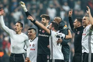 Beşiktaş-Porto ma&ccedil;ı Portekiz basınında