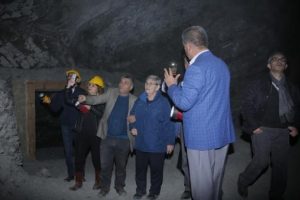Canan Karatay &ouml;nce inceledi sonra evine g&ouml;t&uuml;rd&uuml;