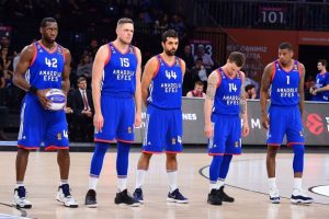 Anadolu Efes, Zalgiris deplasmanında