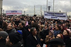 Y&uuml;zlerce Sarıyerli Bağcılar'a koştu!