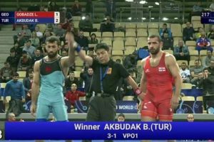 Burhan Akbudak, d&uuml;nya şampiyonu oldu