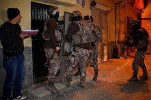Bursa dahil 6 ilde PKK operasyonu: 19 g&ouml;zaltı