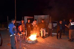 Deprem korkusu dışarıda sabahlattı