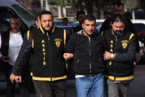 Ablasını ve yeğenlerini rehin alan firari tutuklandı