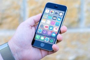 'Ucuz iPhone'un tarihi sızdı