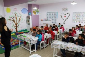 Sınıfta yaptığı değişiklikle devamsızlık sorununu &ccedil;&ouml;zd&uuml;