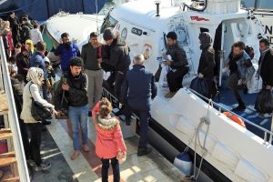 65 g&ouml;&ccedil;men &ouml;l&uuml;me yolculukta yakalandı