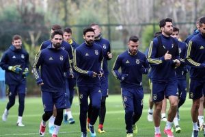 Fenerbah&ccedil;e'de sakat futbolculardan iyi haber