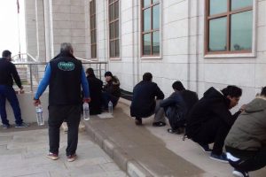 Hatay'da 12 ka&ccedil;ak g&ouml;&ccedil;men yakalandı