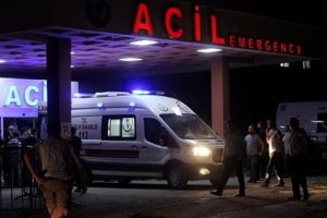 Elazığ'da zırhlı askeri ara&ccedil; devrildi: 1 şehit, 1 yaralı