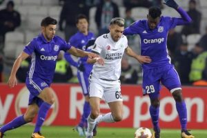 Konyaspor son anda yıkıldı