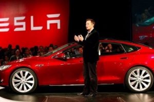 Elon Musk insanlığın hayatta kalma şansını a&ccedil;ıkladı
