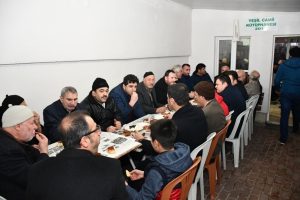 Bursa'da Bereket Sofrası Yeşil Cami'de kuruldu