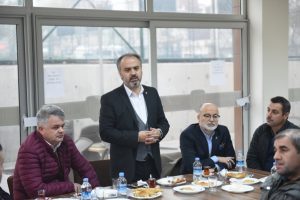 Bursa'da "Bereket Sofrası" Zafer'de kuruldu