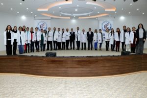 &Ouml;ğretmenler seslendirdikleri şarkıya klip &ccedil;ekti